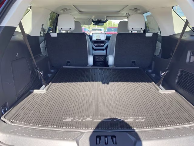 2026 Rapid Red Metallic Tinted Clearcoat Ford Explorer Platinum 4X4 SUV