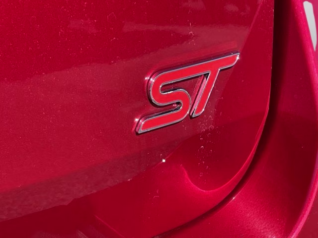 2026 Rapid Red Metallic Tinted Clearcoat Ford Explorer ST RWD SUV