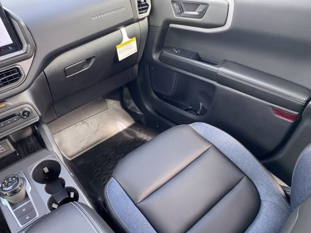 2025 Velocity Blue Metallic Ford Bronco Sport Outer Banks 4X4 SUV