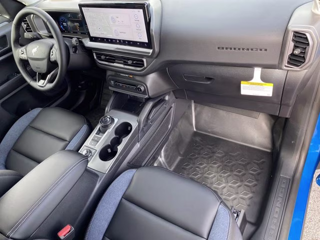 2025 Velocity Blue Metallic Ford Bronco Sport Outer Banks 4X4 SUV