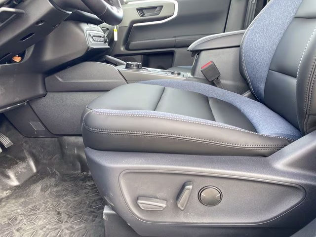 2025 Velocity Blue Metallic Ford Bronco Sport Outer Banks 4X4 SUV