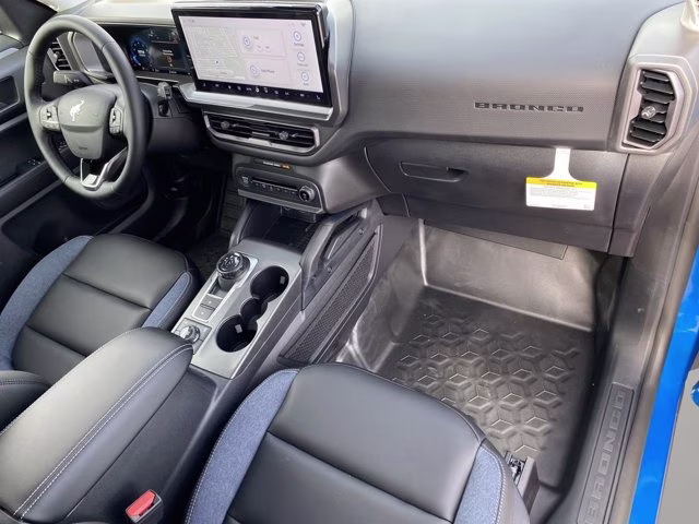 2025 Velocity Blue Metallic Ford Bronco Sport Outer Banks 4X4 SUV