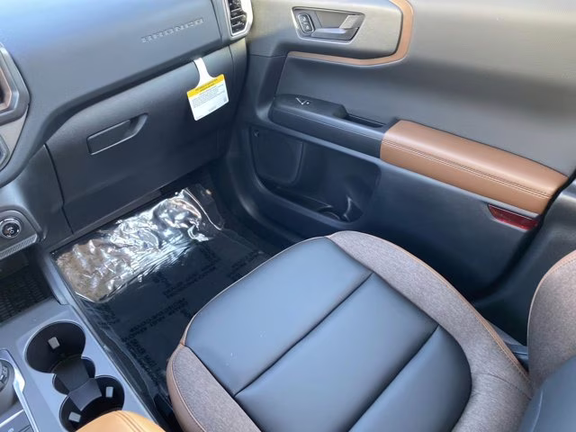 2025 Shadow Black Ford Bronco Sport Outer Banks 4X4 SUV