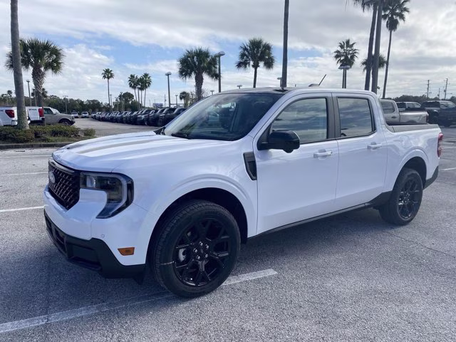 2026 Oxford White Ford Maverick LARIAT AWD Truck