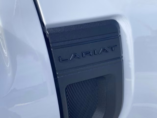 2026 Oxford White Ford Maverick LARIAT AWD Truck