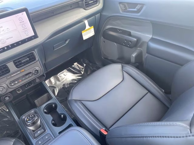 2026 Oxford White Ford Maverick LARIAT AWD Truck