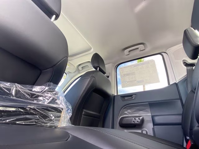 2026 Oxford White Ford Maverick LARIAT AWD Truck