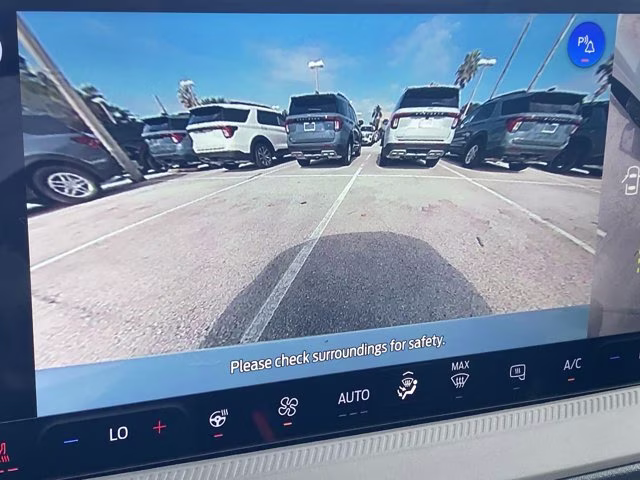 2026 Oxford White Ford Maverick LARIAT AWD Truck