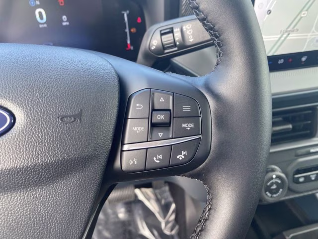 2026 Oxford White Ford Maverick LARIAT AWD Truck