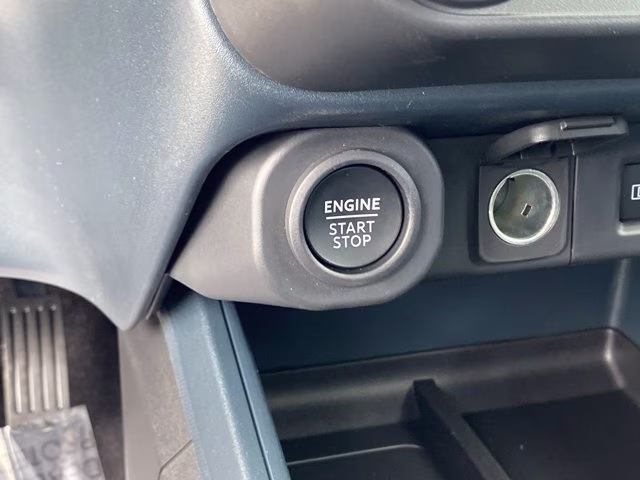 2026 Oxford White Ford Maverick LARIAT AWD Truck