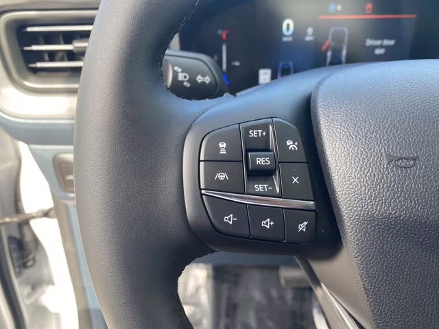 2026 Oxford White Ford Maverick LARIAT AWD Truck