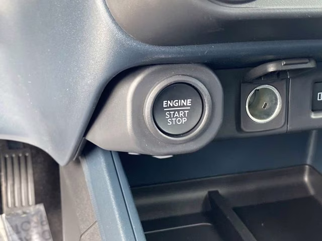 2026 Oxford White Ford Maverick LARIAT AWD Truck