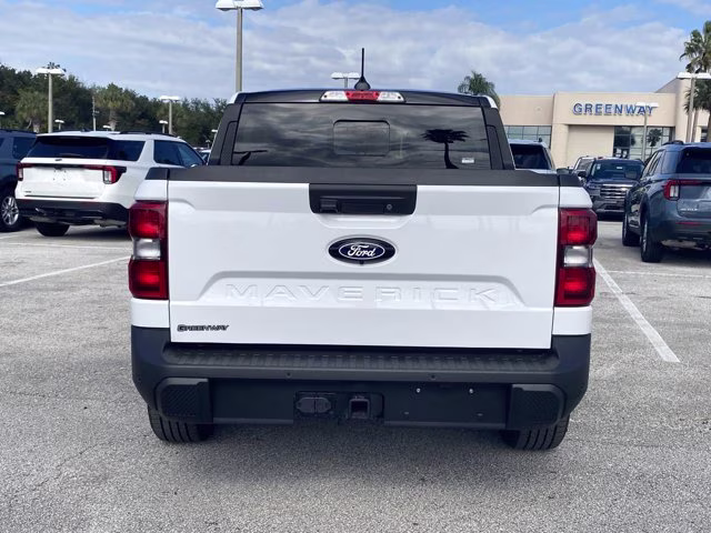 2026 Oxford White Ford Maverick LARIAT AWD Truck