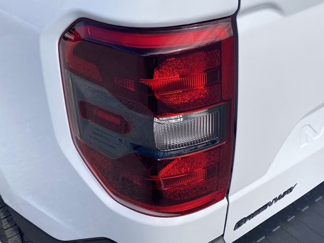 2026 Oxford White Ford Maverick LARIAT AWD Truck