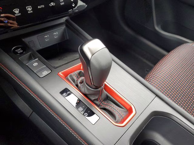 2026 Gun Metallic/Super Black Nissan Kicks SR FWD SUV