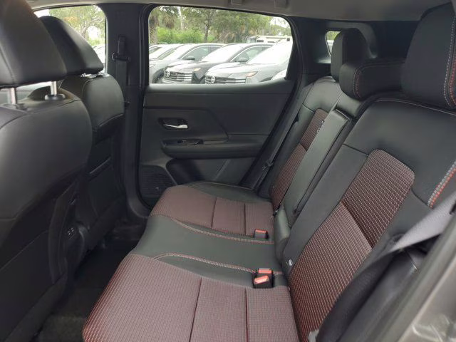 2026 Gun Metallic/Super Black Nissan Kicks SR FWD SUV