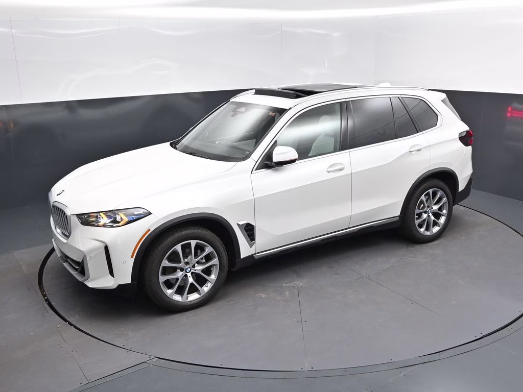 2026 Mineral White Metallic BMW X5 xDrive40i AWD SUV