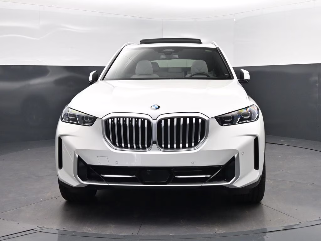 2026 Mineral White Metallic BMW X5 xDrive40i AWD SUV