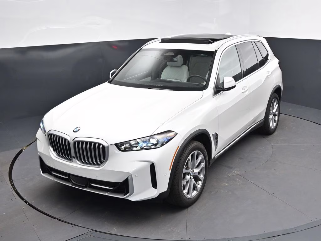2026 Mineral White Metallic BMW X5 xDrive40i AWD SUV