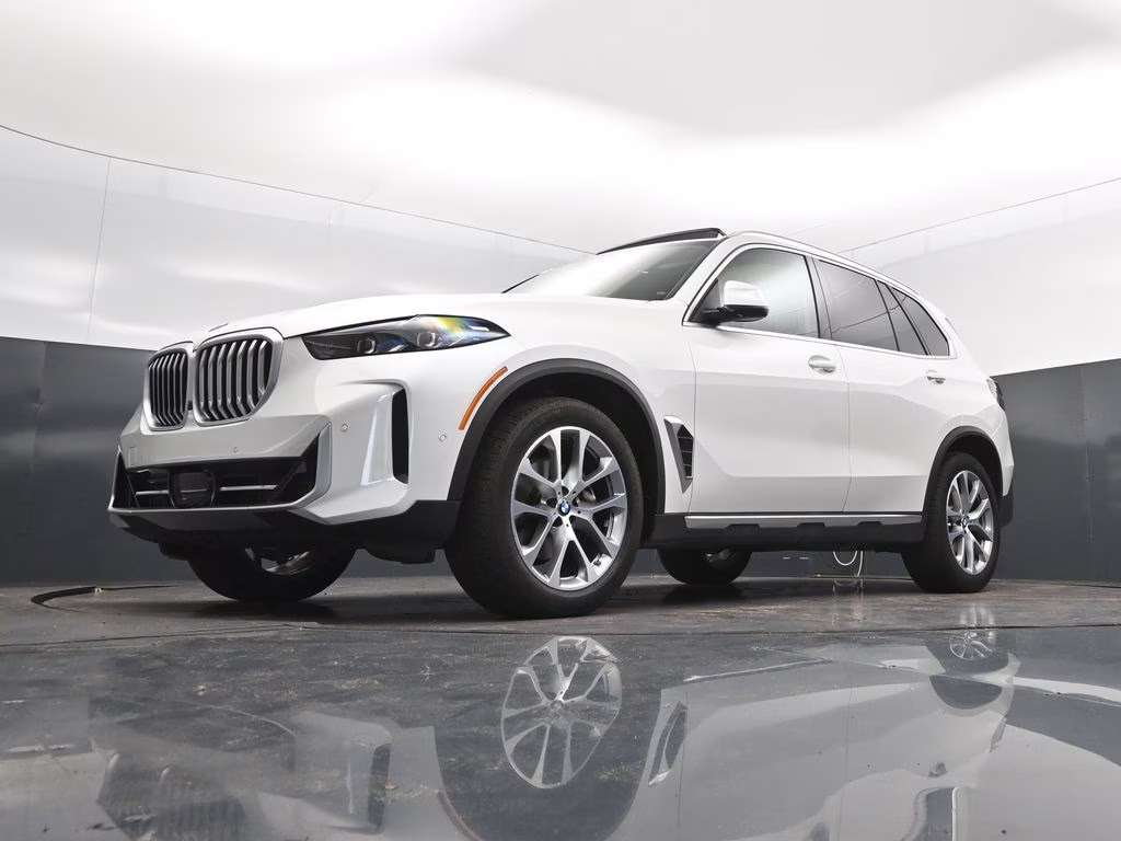 2026 Mineral White Metallic BMW X5 xDrive40i AWD SUV