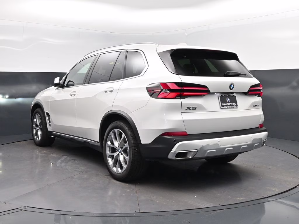 2026 Mineral White Metallic BMW X5 xDrive40i AWD SUV