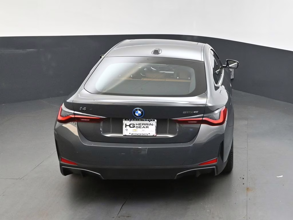 2025 BMW i4 40 - Photo 34