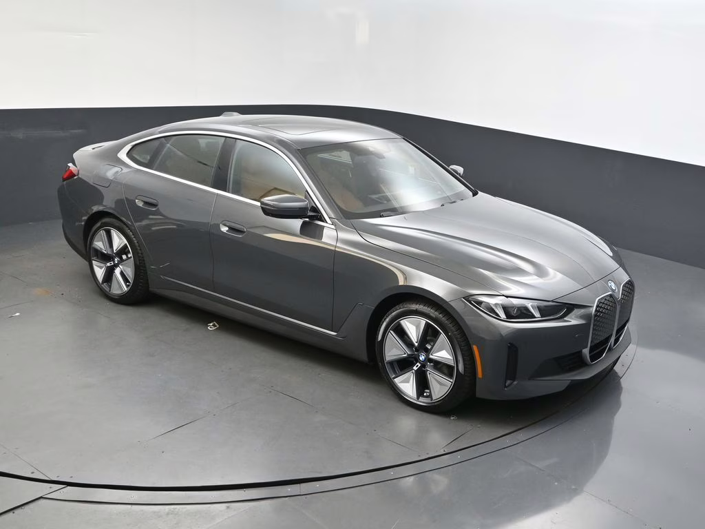 2025 BMW i4 40 - Photo 36