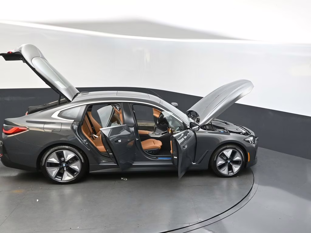 2025 BMW i4 40 - Photo 50