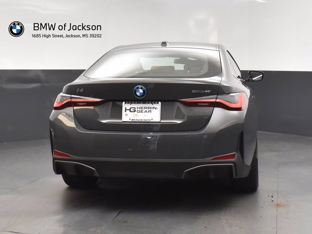 2025 BMW i4 40 - Photo 7