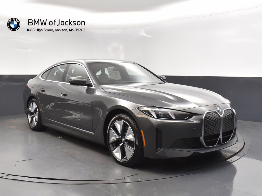 2025 BMW i4 40 - Photo 9