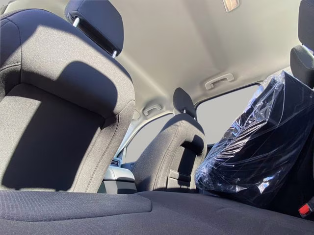 2025 Oxford White Ford Maverick XL AWD Truck