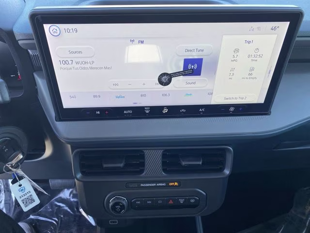 2025 Oxford White Ford Maverick XL AWD Truck