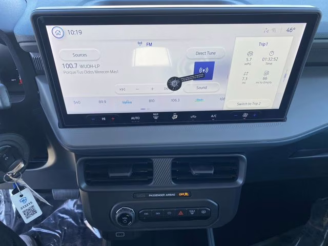 2025 Oxford White Ford Maverick XL AWD Truck