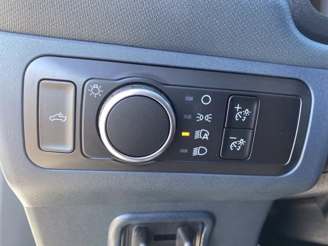 2025 Oxford White Ford Maverick XL AWD Truck
