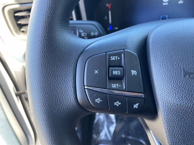 2025 Oxford White Ford Maverick XL AWD Truck