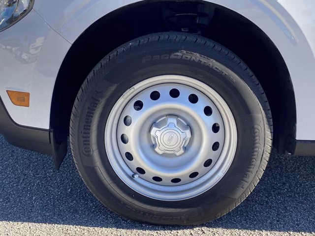 2025 Oxford White Ford Maverick XL AWD Truck