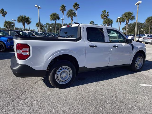 2025 Oxford White Ford Maverick XL AWD Truck