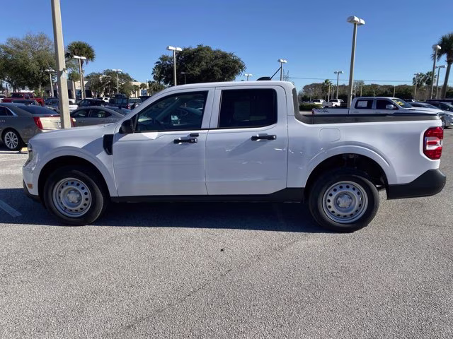 2025 Oxford White Ford Maverick XL AWD Truck