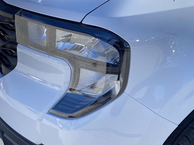 2025 Oxford White Ford Maverick XL AWD Truck