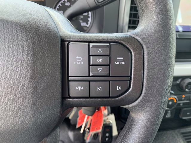 2026 Oxford White Ford Super Duty F-350 DRW XL 4X4 Chassis