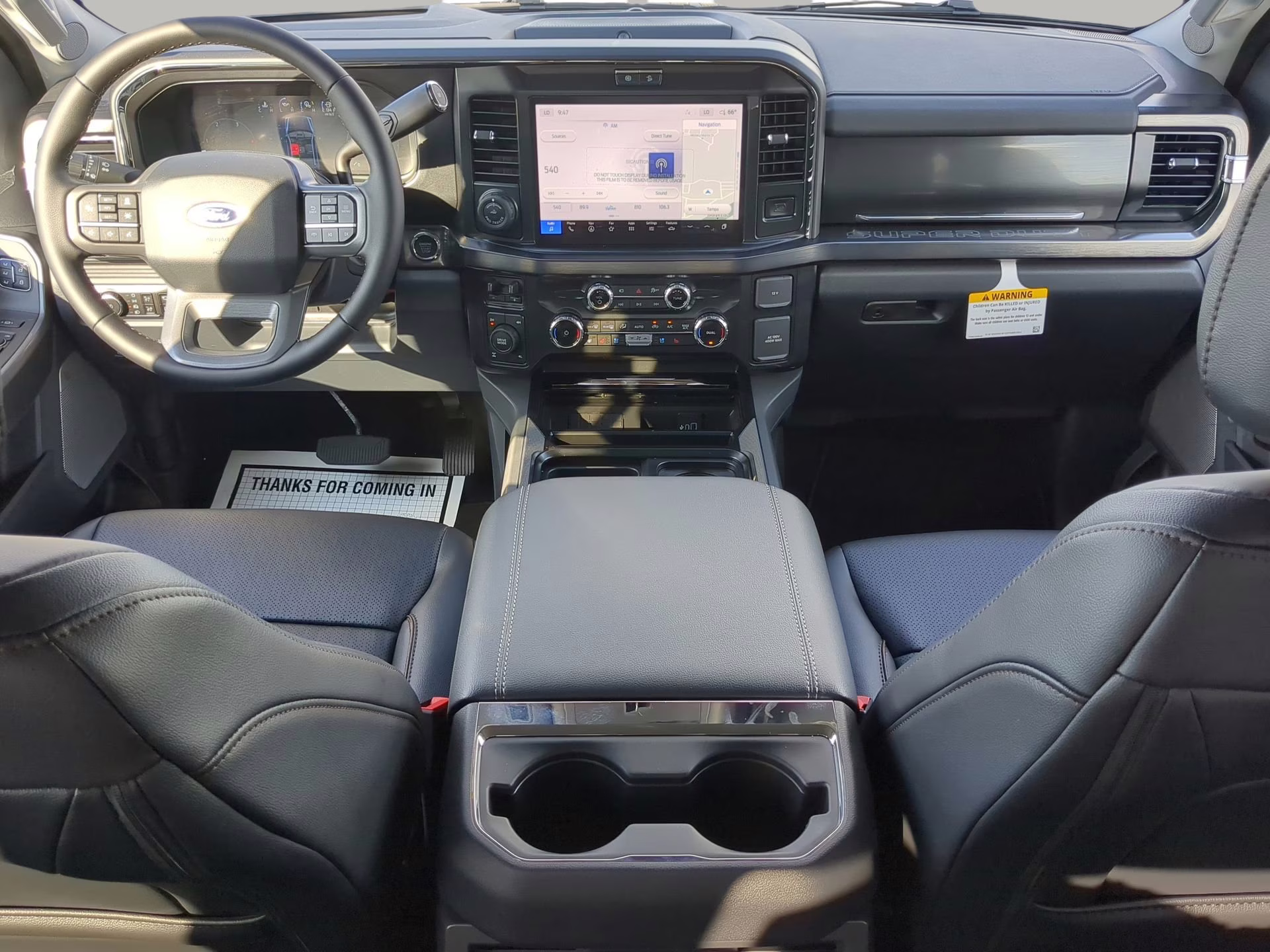 2026 Star White Metallic Tri-Coat Ford Super Duty F-350 SRW LARIAT Crew Cab Pickup 4X4 Truck