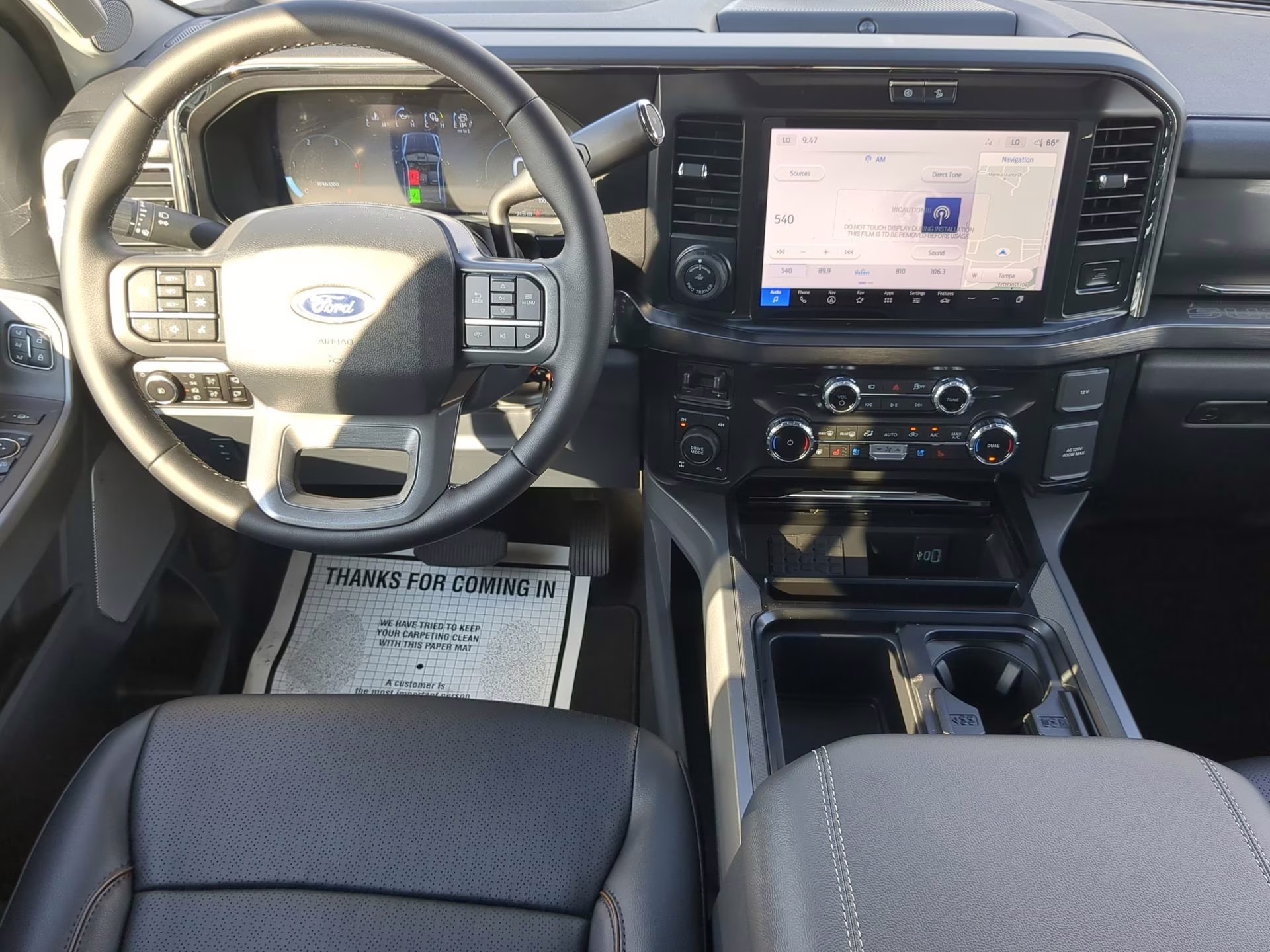 2026 Star White Metallic Tri-Coat Ford Super Duty F-350 SRW LARIAT Crew Cab Pickup 4X4 Truck