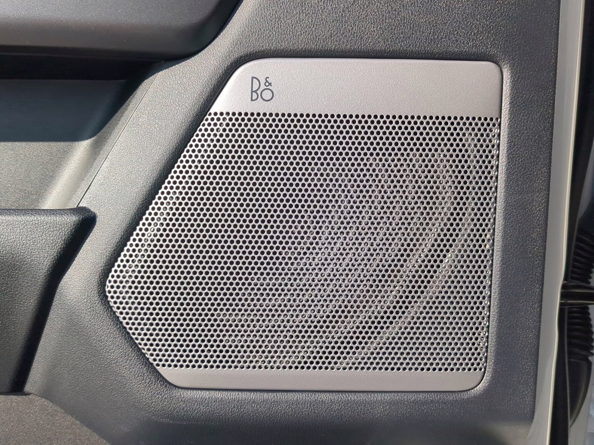 2026 Star White Metallic Tri-Coat Ford Super Duty F-350 SRW LARIAT Crew Cab Pickup 4X4 Truck