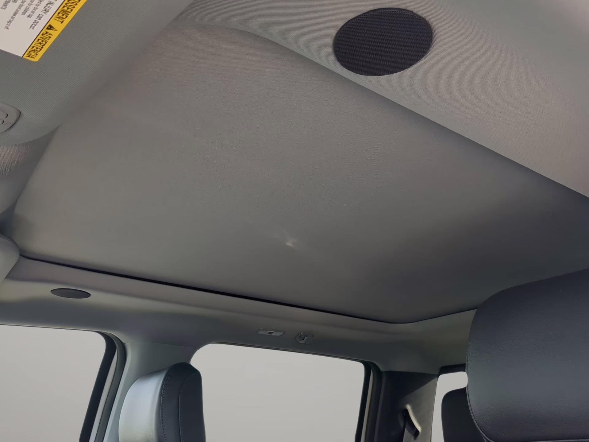 2026 Star White Metallic Tri-Coat Ford Super Duty F-350 SRW LARIAT Crew Cab Pickup 4X4 Truck